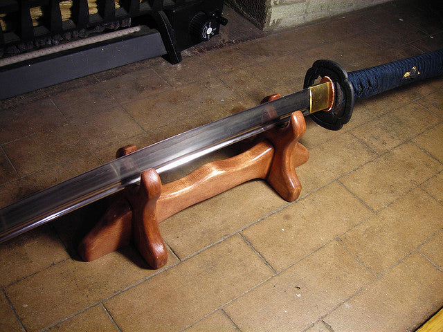 Pourquoi le Katana japonais est une épée si puissante