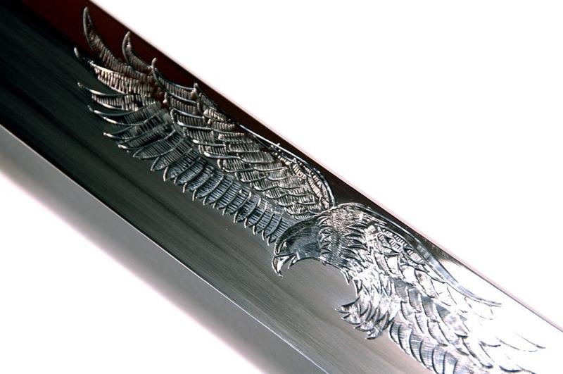 Épées de bronze contre fer contre acier : évolution des métaux